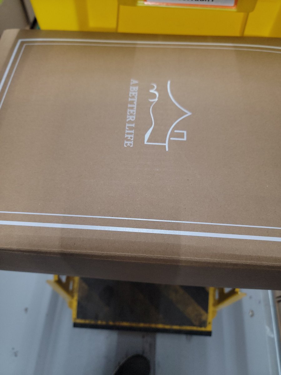 WrathOfMej9's tweet photo. Guys I found a box of communism https://t.co/zeH5NxFkm6