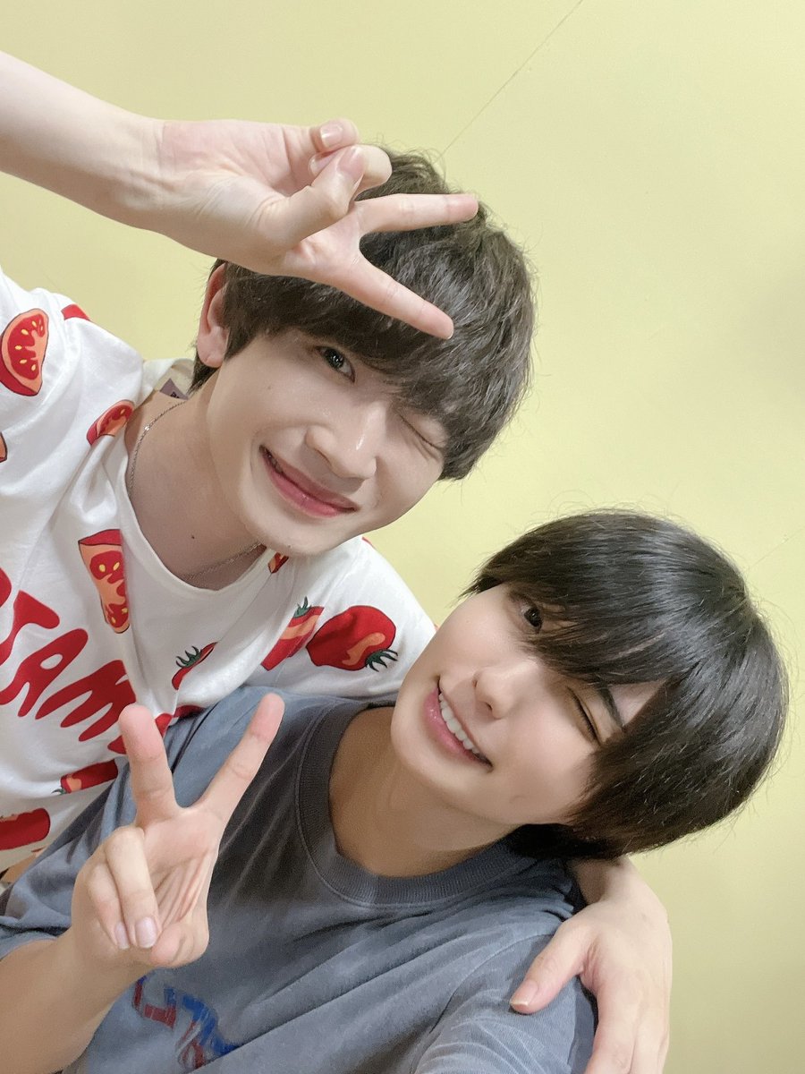 yuto_idolity's tweet photo. #本2026
本日から稽古の日々！！
てか日中暑かったな久しぶりに！！😗
いっぱい悩んで本番良いものを届けるんだー！！🫶 https://t.co/7vgGUnD2gn