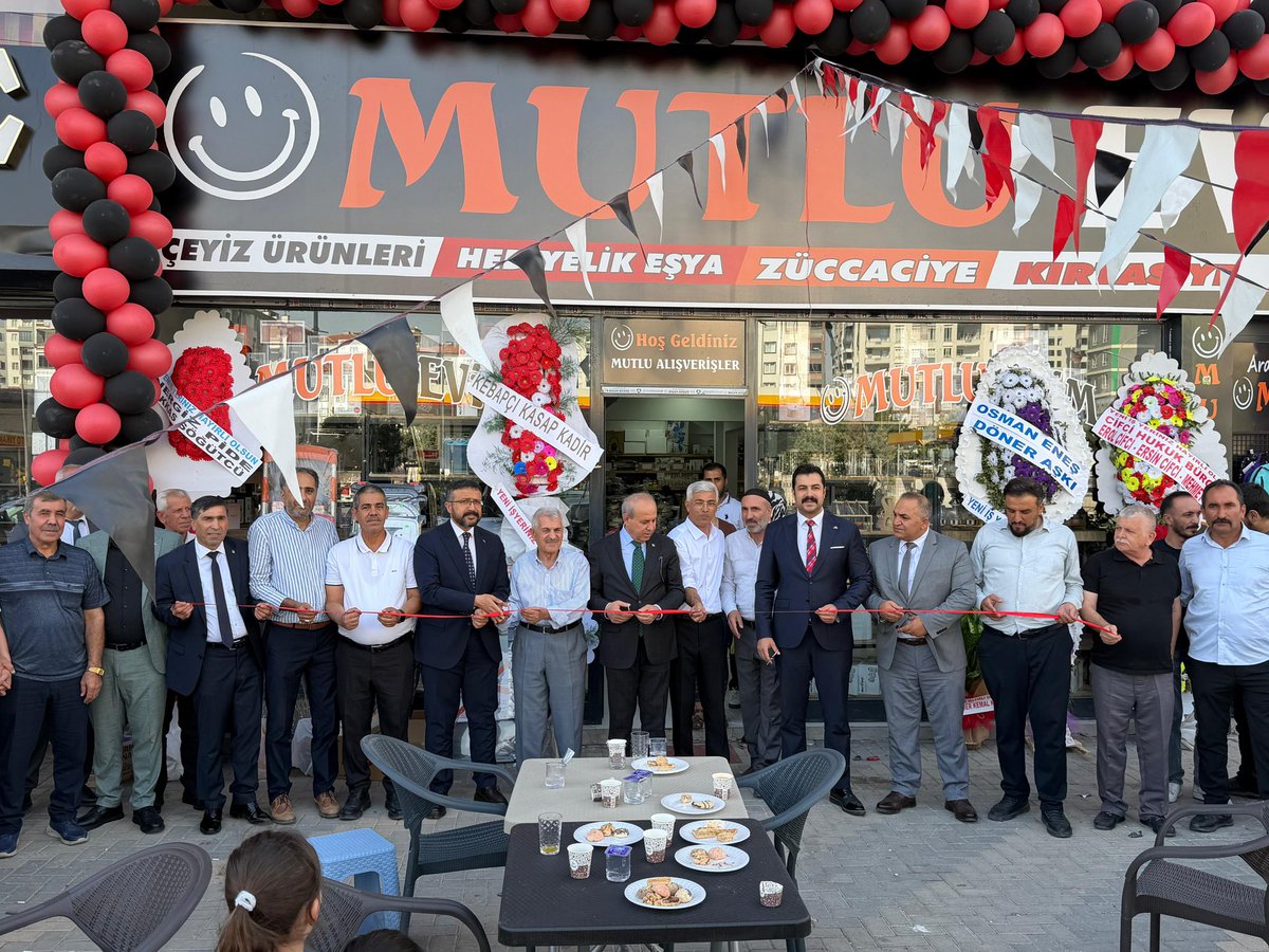 mehmetyilmazmy_'s tweet photo. MHP Gaziantep İl Yönetim Kurulu Üyesi Sn. Mutlu Orhan’ın Umut Mahallesi’nde hizmete açtığı Mutlu AVM’nin açılışına katılım sağladık.

Yeni iş yerinin hayırlı olmasını, bol ve bereketli kazançlar getirmesini diliyor; Sn. Mutlu Orhan’a ve ekibine başarılar temenni ediyorum.

Hayırlı, uğurlu ve bereketli olsun.

@RTErdogan
@abuyukgumus
@abdulhamitgul
@fmfedaioglu
@FatmaSahin