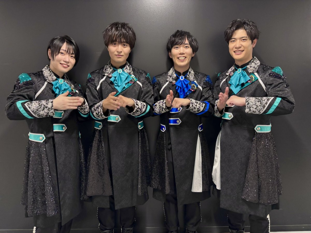 wokeke8's tweet photo. うろ覚えレポ

ぼく「来来美食のポーズでお願いします！
　今回は料理してる方で！」
クラ「包丁の手はこっちね、それだと腕切ってることになっちゃうから〜笑」
ぼく「あっ、あっ、こうですか💦」

📸

ぼく「ありがとうございます！これからも応援してます！」
クラ「ありがと〜！また来てねー！」 https://t.co/veXjUt4436