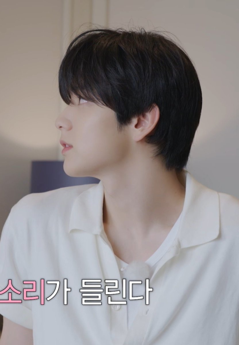 TXT__Alex's tweet photo. 수빈이랑 잘 어울리는 자연광에 찰떡같은 아이보리 스타일링이라 그런가 걍 보는 내내 너무너무 예쁨 ... 🥺 https://t.co/T32jdme9hB