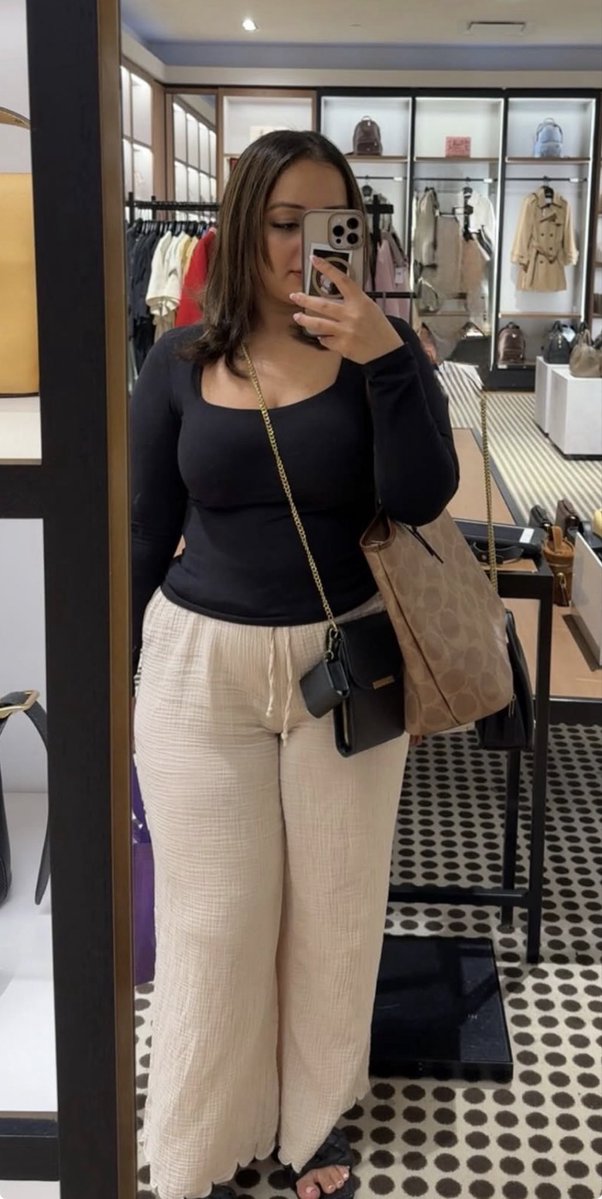 Dxxmsday_'s tweet photo. Bircked to my desi irl rn 😵‍💫 https://t.co/Zo8foYgv0i