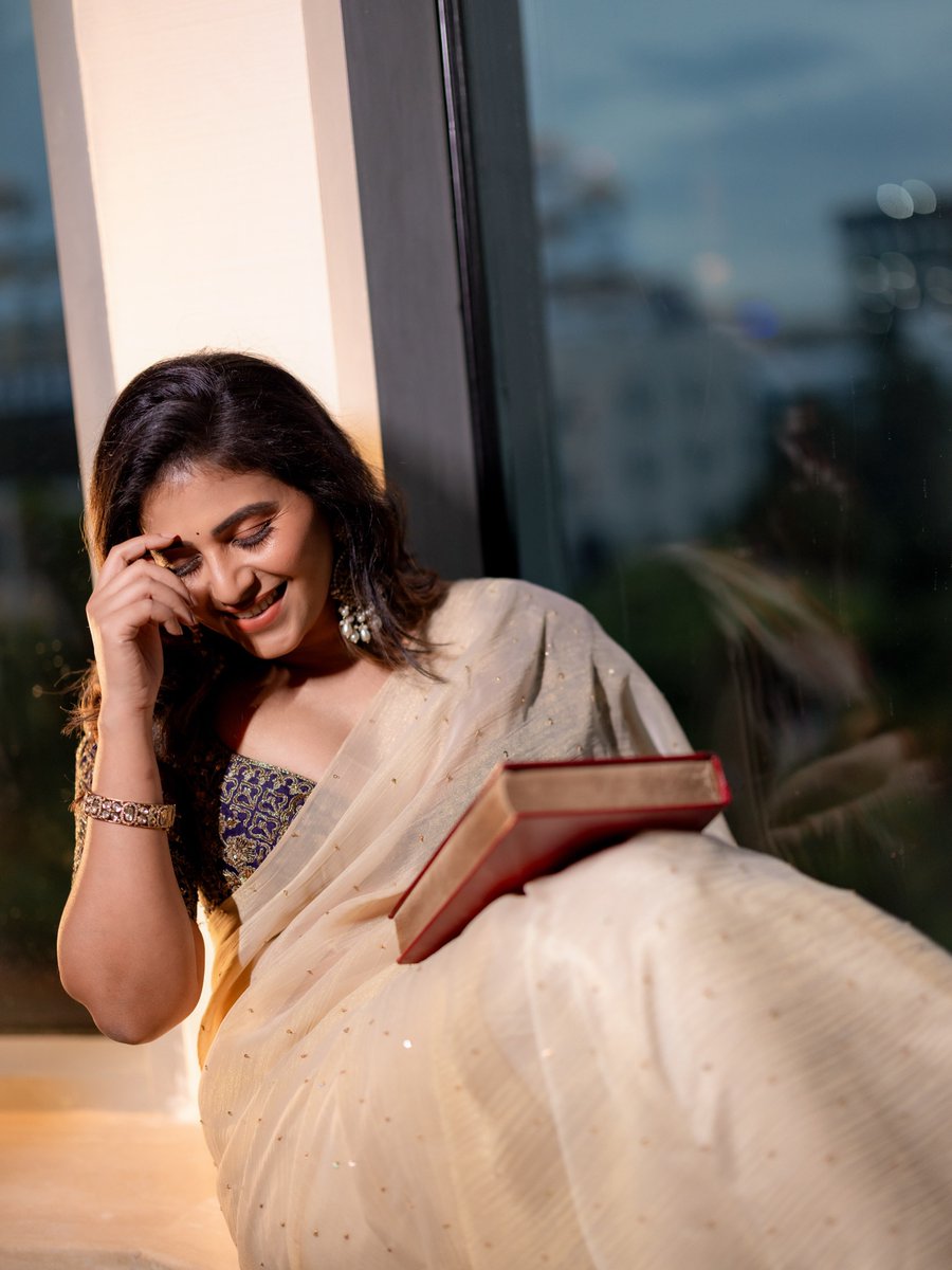 StarsAdda_'s tweet photo. Latest hot click of #Anjali https://t.co/tMSp5jhIL5