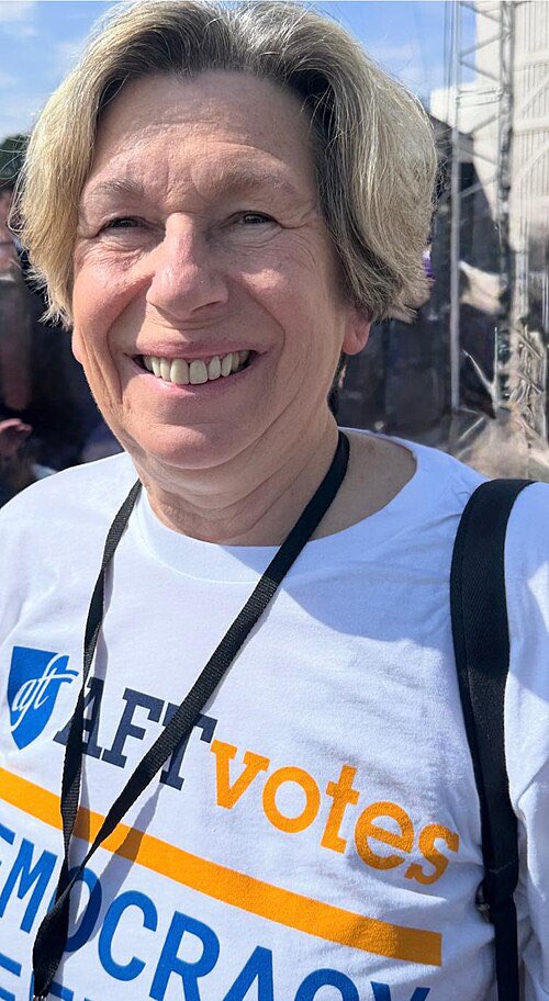 libsoftiktok's tweet photo. 🚨NEW: Microsoft announced a partnership with RADICAL teacher’s union boss Randi Weingarten over AI policy in schools, per Politico

This comes weeks after Weingarten told parents to boycott Target because the store wouldn't denounce ICE. This woke Democrat activist freak also lead the charge to SHUT DOWN schools during COVID

Now Microsoft chose her to dictate “AI privacy” in schools 🤡

This isn’t gonna end well…