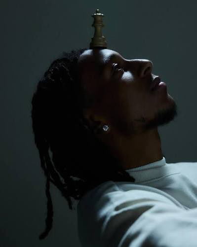 mboopolise's tweet photo. i rly love the difference between jamal’s chess photoshoot vibes and michael’s 💐🖤 https://t.co/xRFIJYgMI8