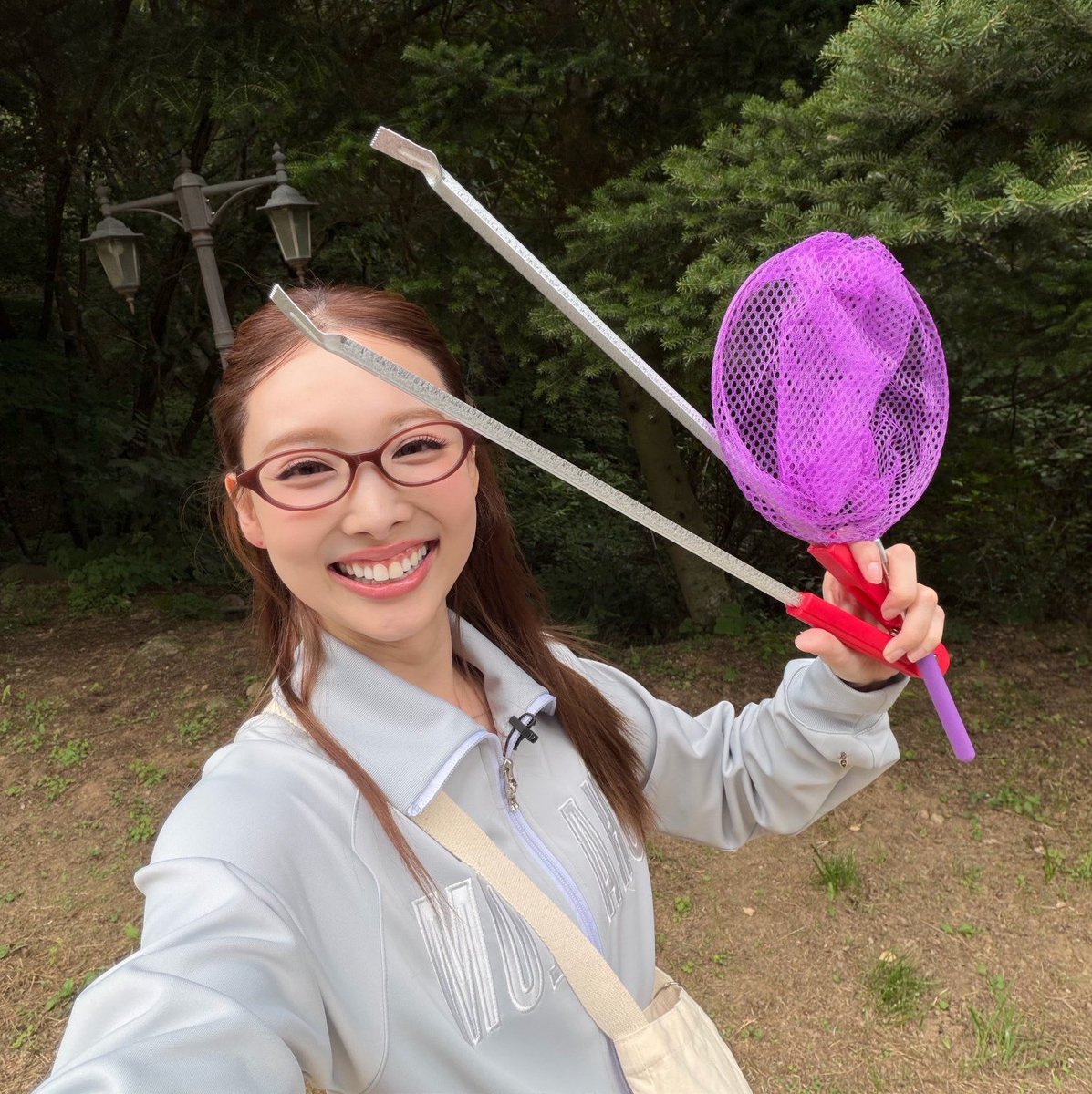 adoringtzu's tweet photo. spot the difference https://t.co/OUPj1sVVAu