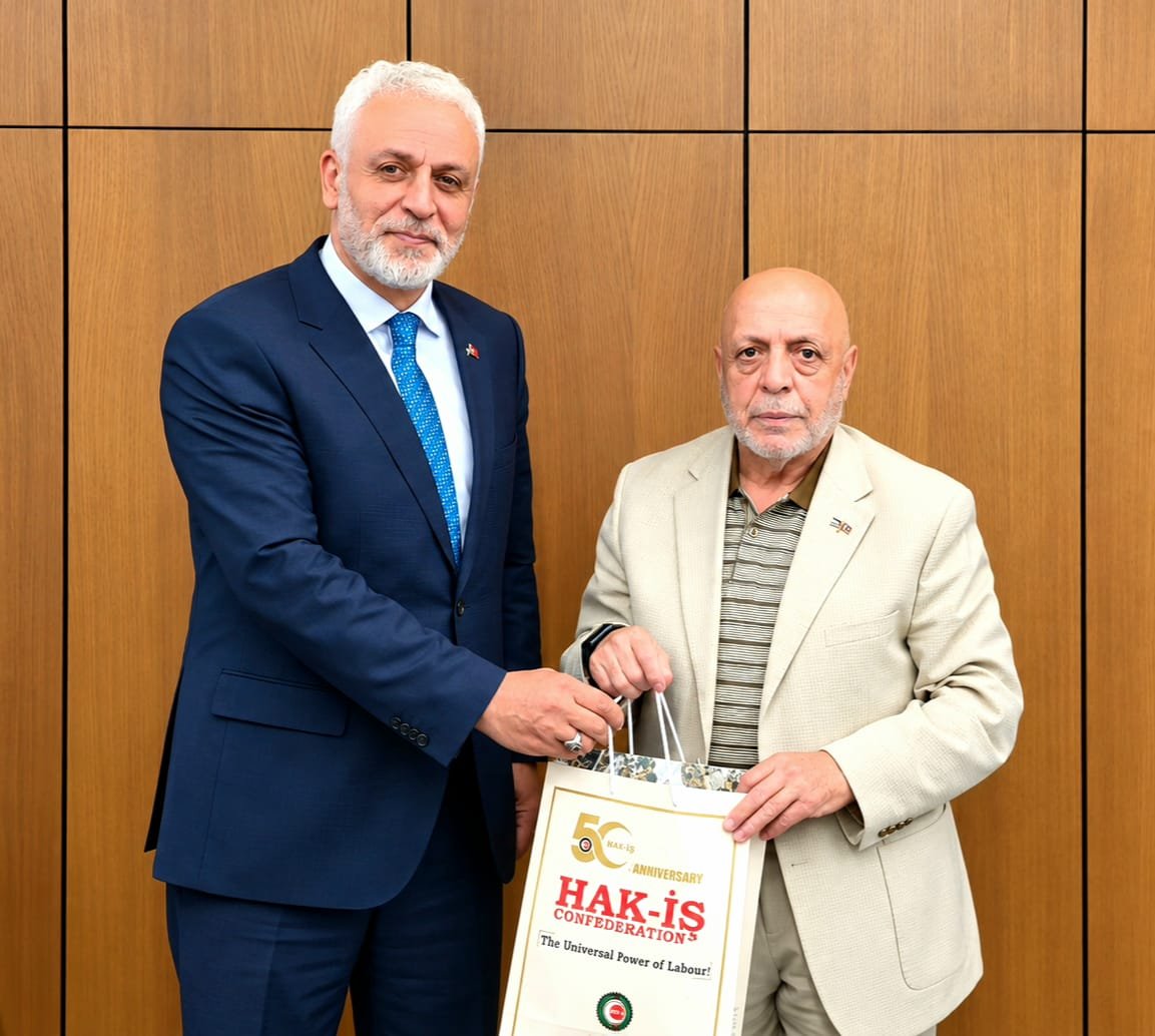 hizmetisist14's tweet photo. HAK-İŞ Konfederasyonu ve Hizmet-İş Sendikamızın Genel Başkanı Sayın Mahmut Arslan’la, İstanbul 14 No’lu Şubemizin çalışmaları ve teşkilatımızın gündemine ilişkin istişarelerde bulunmak üzere bir araya geldik.

#Hakİş
#Hizmetİş https://t.co/GdAjbJARs2