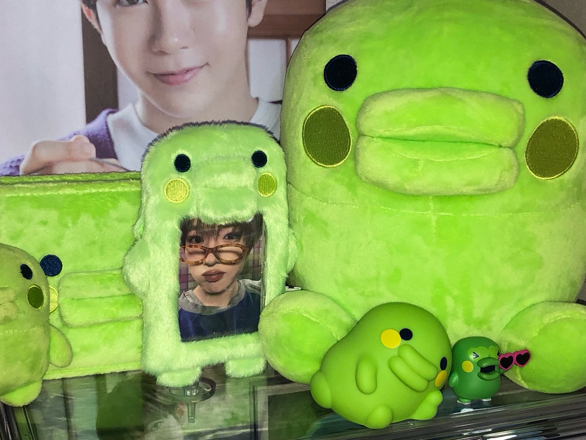 O22l39's tweet photo. 구치파치가 핑크색이었다면 두배로 좋았을텐데 https://t.co/QWdbeOUmE9