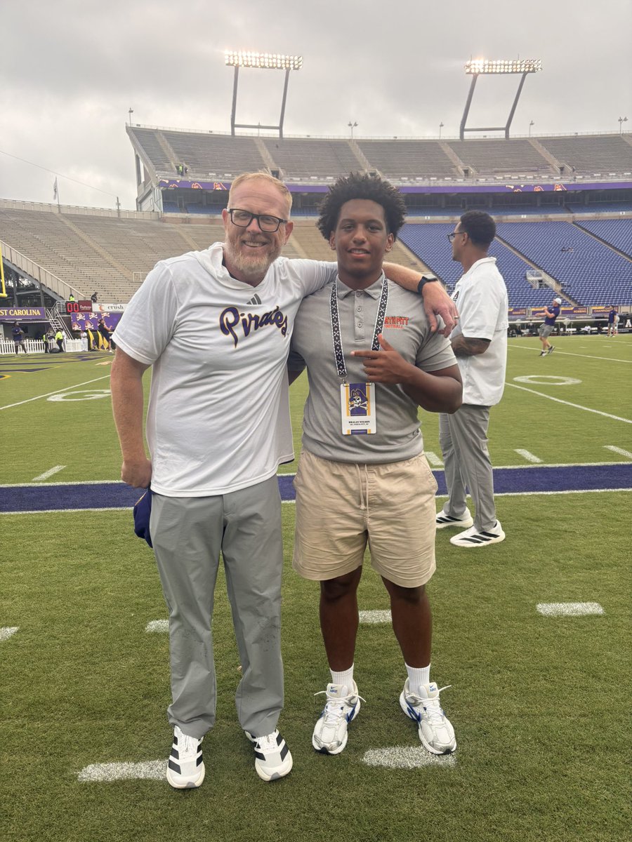 BralanWilson4's tweet photo. AGTG for this opportunity! Had a great game day visit at @ECUPiratesFB This weekend Thanks to @AlexJohnsonFB and @Coach__Roy_Tesh having me out.

@Coacha_Wilson @NorthPittFball @drdanwilson15 https://t.co/WqHOOsLpDk