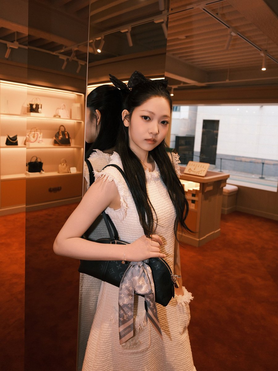 jiaspics's tweet photo. miss jia !! 😍😍

#TUIDE #튜이드 #지아 #JIA https://t.co/RVi58ATJsw