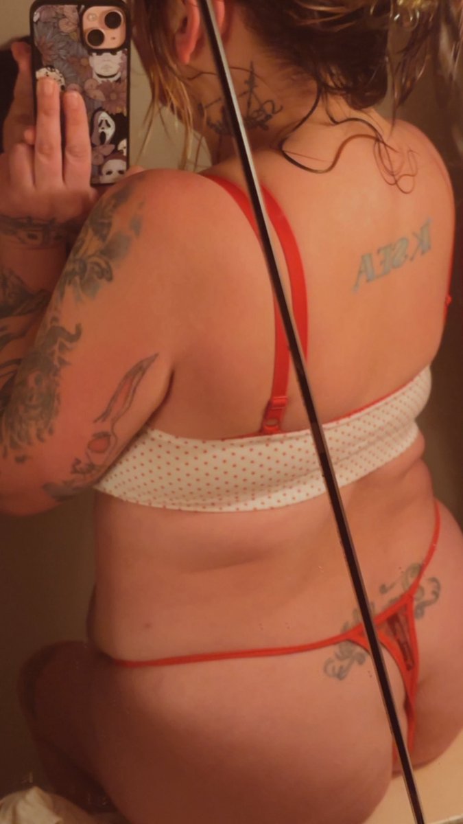 PlayDayy96's tweet photo. Send 25$ to my Venmo @Devan-cook-10 or my PayPal datsdayday1990@icloud.com along with your phone number to receive a spicy pic or even video of me!! #spicycontent #sellingcontent𝗠𝗘𝗦𝗦𝗔𝗚𝗘 #feetfet��sh #feetworshi̇p #contentforsale #picsformoney #naughtygirl #XXX #cornstar https://t.co/z0zmNwDYzX