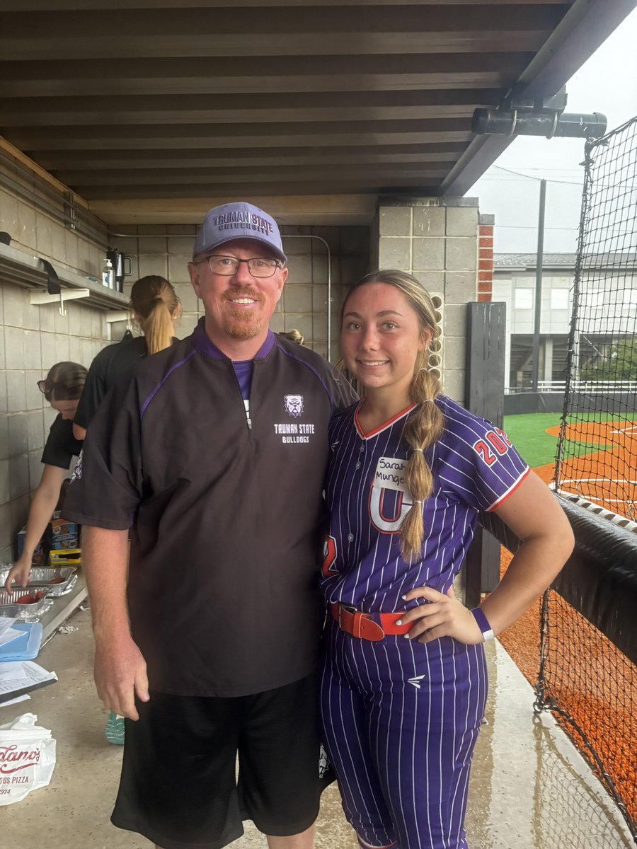 SarahMunger2028's tweet photo. Thank you @CoachFerrill and @trumanstatesb for having me at camp this past weekend! I enjoyed meeting the staff and team and getting a taste of Truman state softball!  It was a great day, thank you for the experience. 😊 https://t.co/Wq85XdcEwX