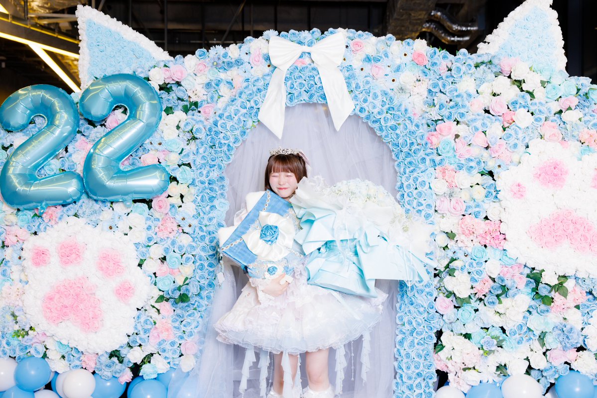 CUTIE_STREET_'s tweet photo. 💐︎︎🩵梅田みゆ x スタンドフラワー🩵💐

22歳、にゃんにゃんなスタフラ🐈
最高の1枚💐✨

皆さま、ありがとうございます💍

9/14(月)
『梅田みゆ 生誕祭 2026』
📍SGCホール有明

🩵梅田みゆ @miyu_cs0913

#うめ組日記
#梅田みゆ生誕祭2026
#CUTIESTREET #きゅーすと

Photo by @yoshimoriyuna https://t.co/e6LgD00iOu