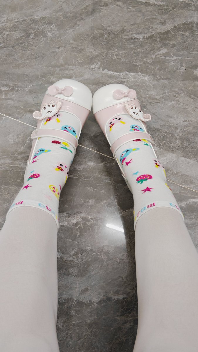 ayxbc080209's tweet photo. 新鞋子 #男娘 #伪娘 https://t.co/982C7wcwCG