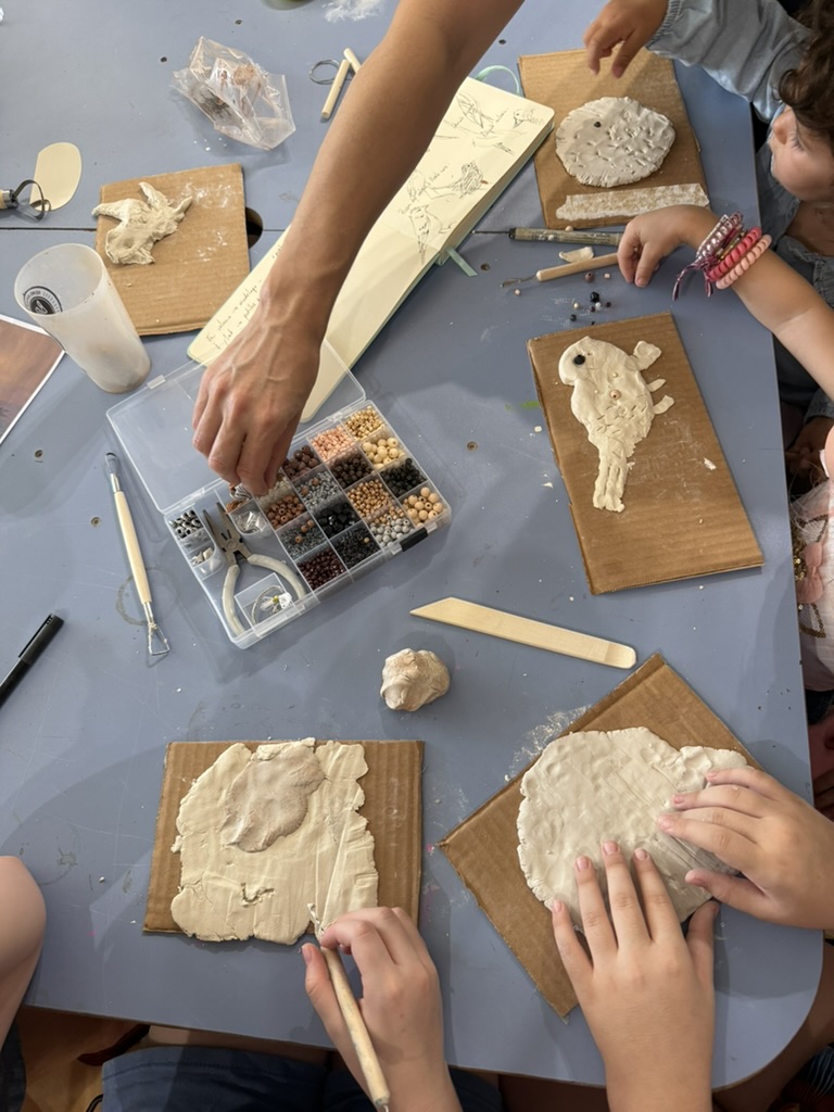 bronca_asso's tweet photo. ⏪ On continue de rembobiner C’est la Rentrée !

Le samedi 5 septembre, la place Jean-Moulin a bien vécu : arts visuels, musique, danse, théâtre… et beaucoup de monde au rendez-vous.

📸 Quelques images de cette 2e journée !

Merci aux artistes, aux équipes et au public ❤️ https://t.co/esp38zXbiS