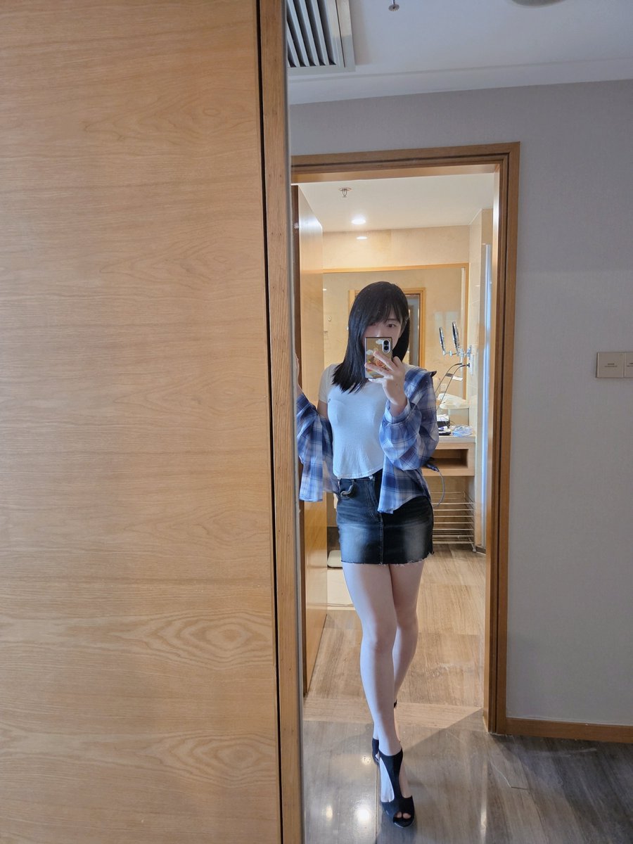 gayeon214's tweet photo. 잘 살고 있음. https://t.co/WClPj9gmIL
