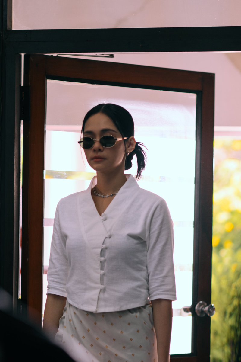 Khomkhlang_STH's tweet photo. มาดามเมืองตากมาก

KHOM KHLANG EP2
#ข่มขลังตอนที่2
#ข่มขลัง https://t.co/y2aph3As30