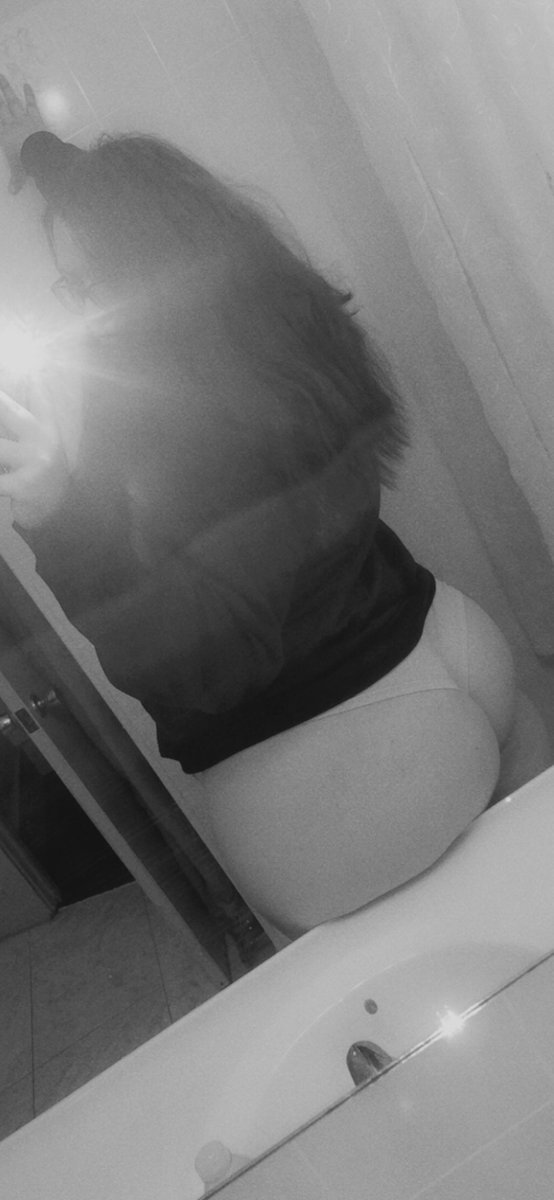 hayleesamilf's tweet photo. I need a new fuck buddy 🥹 https://t.co/nW4FwHppA3
