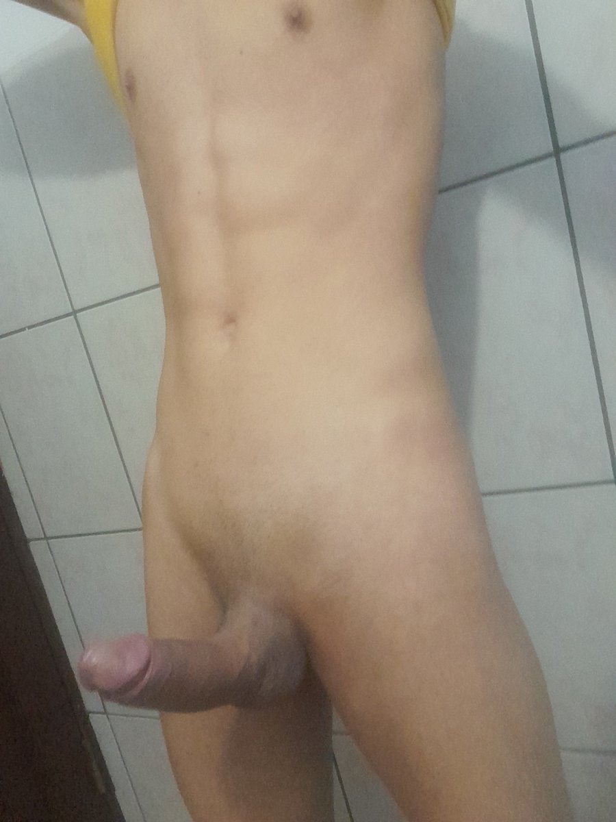 AcostaCaparo's tweet photo. Escríbeme si quieres cojer y sentir esta rica verga 🥵💦😈🔥🤤👅 https://t.co/2c8KnZjwHH