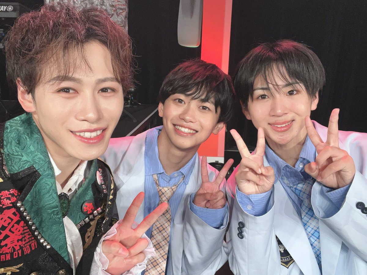 atsu_shinyogayo's tweet photo. SHYの新メンバーとも写真撮ったよー！
これからよろしくね✨✨ https://t.co/l2Fq2KnQMi