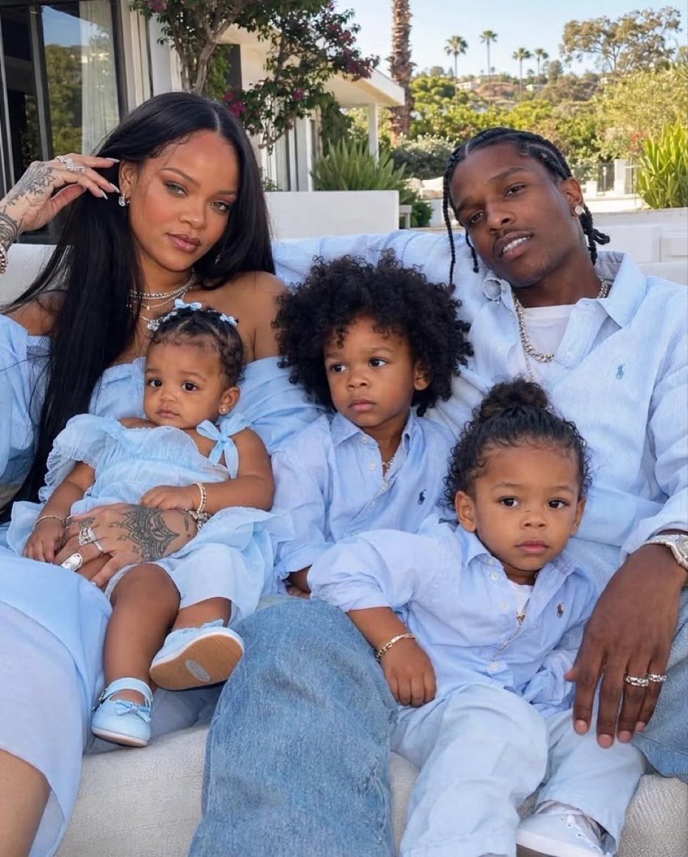 ComfortLolaa's tweet photo. Fame comes with so much noise, so I love seeing celebrities have these simple, wholesome moments with the people they love. Rihanna really looks so happy with her family you can tell she enjoys this chapter of her life ❤️ https://t.co/Nb9pxFFO4R