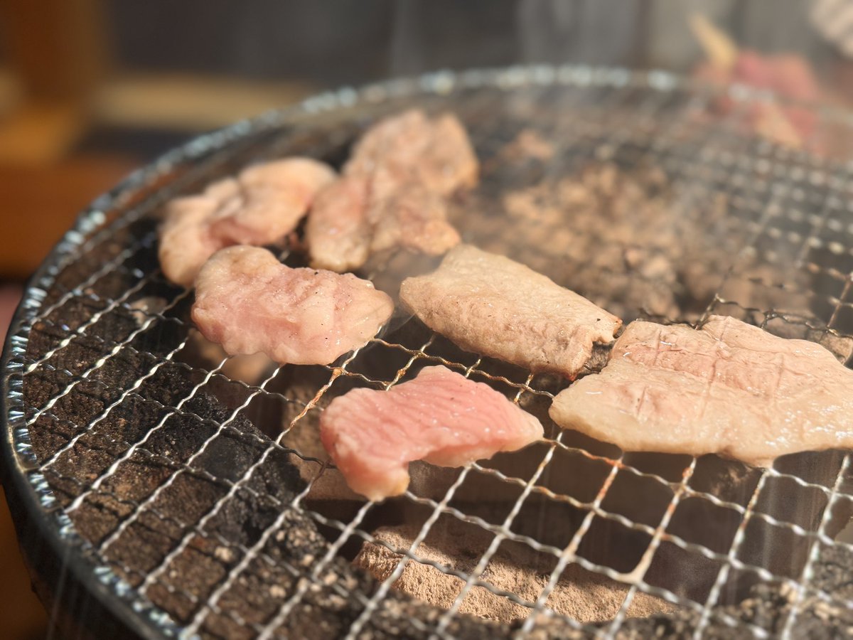 Reynard_F_C's tweet photo. #現在公開可能な出張情報
やっぱ肉でしょ
今日はターキーで締めくくる

絵垢なので過去絵を添えて https://t.co/IeMPBRE31c