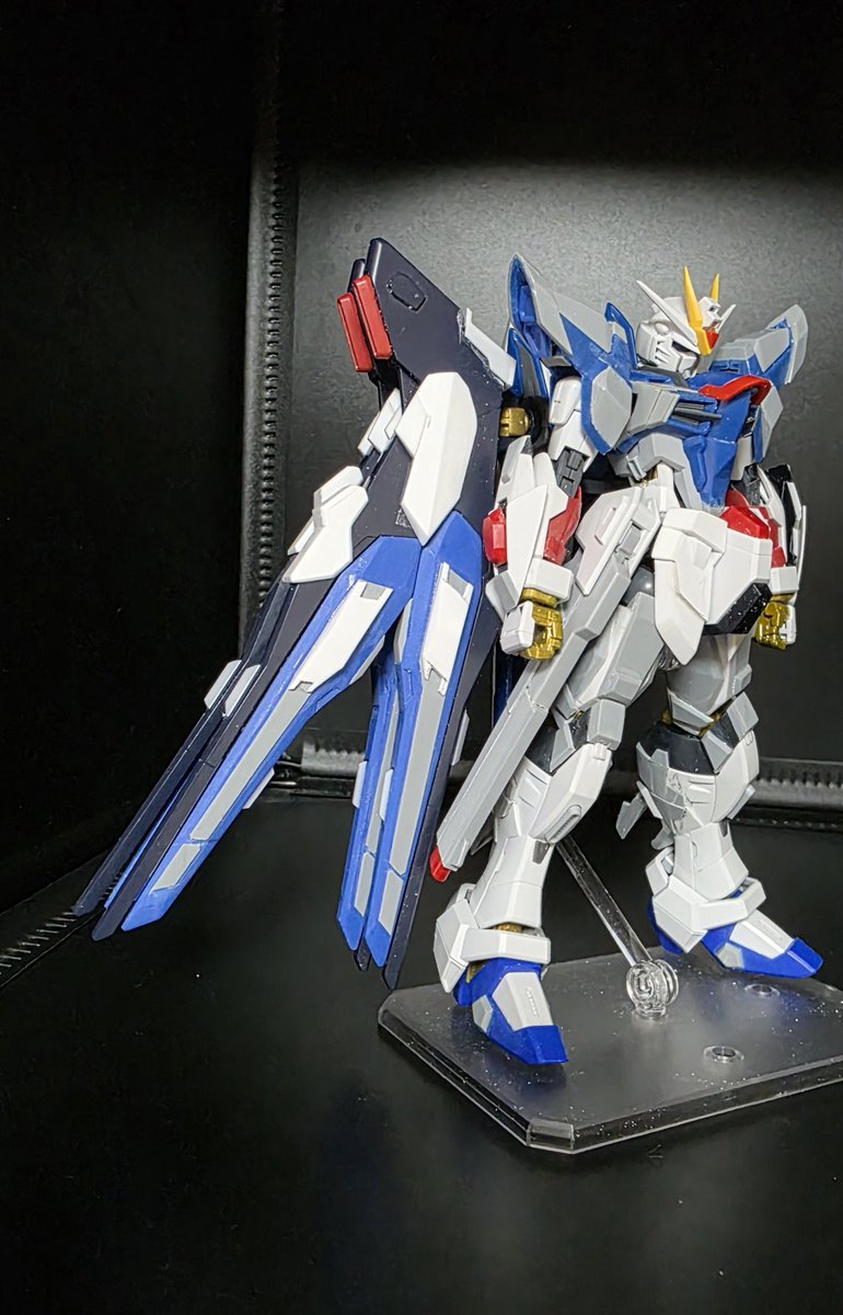masa_Gunpla's tweet photo. HG ストライクフリーダム  進捗
ドラグーンに合わせて翼も改造しました
平面な翼からより立体的に見えるかな
 #ガンプラ  #ガンプラ改造  #ガンプラは自由だ  #ミキシング https://t.co/KkqfUgeRMD