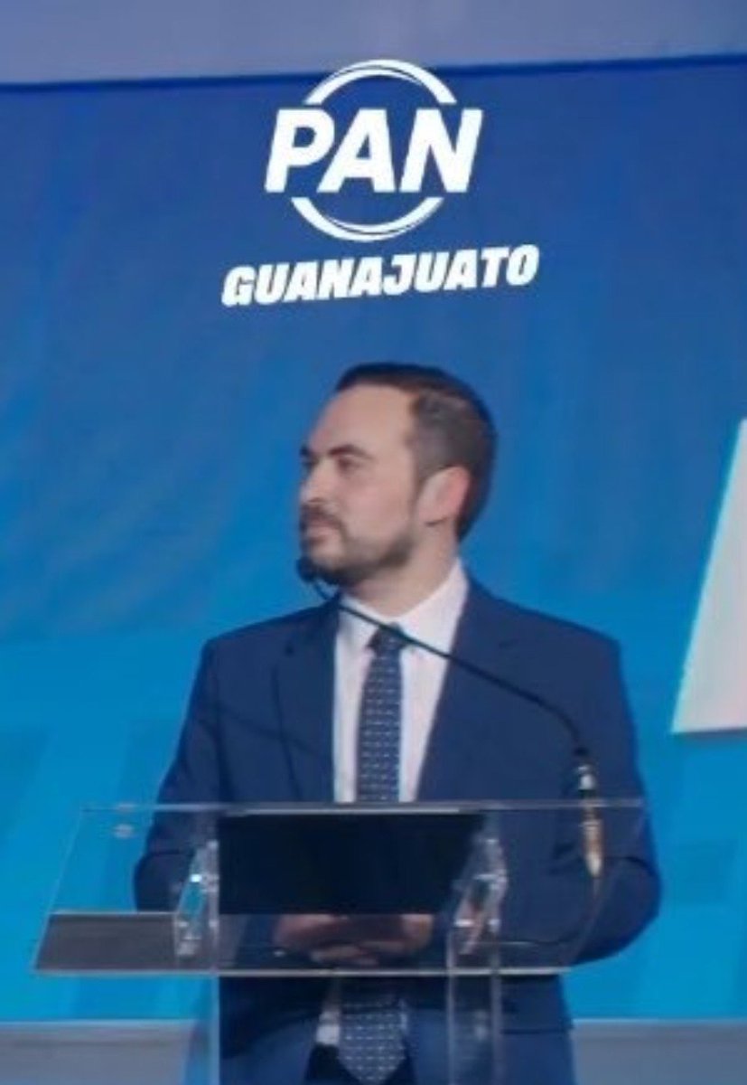 periodistafrg's tweet photo. - Razones para que sea @AlanMarquezBe:

Trae estructura y pertenece al compacto del poder político vigente.

Trae liderazgos en diferentes sectores y garantiza el armado de nuevos cuadros para el futuro con un gobierno innovador.

Ser joven juega a favor y juega también en contra https://t.co/Rw9GCYXnAt