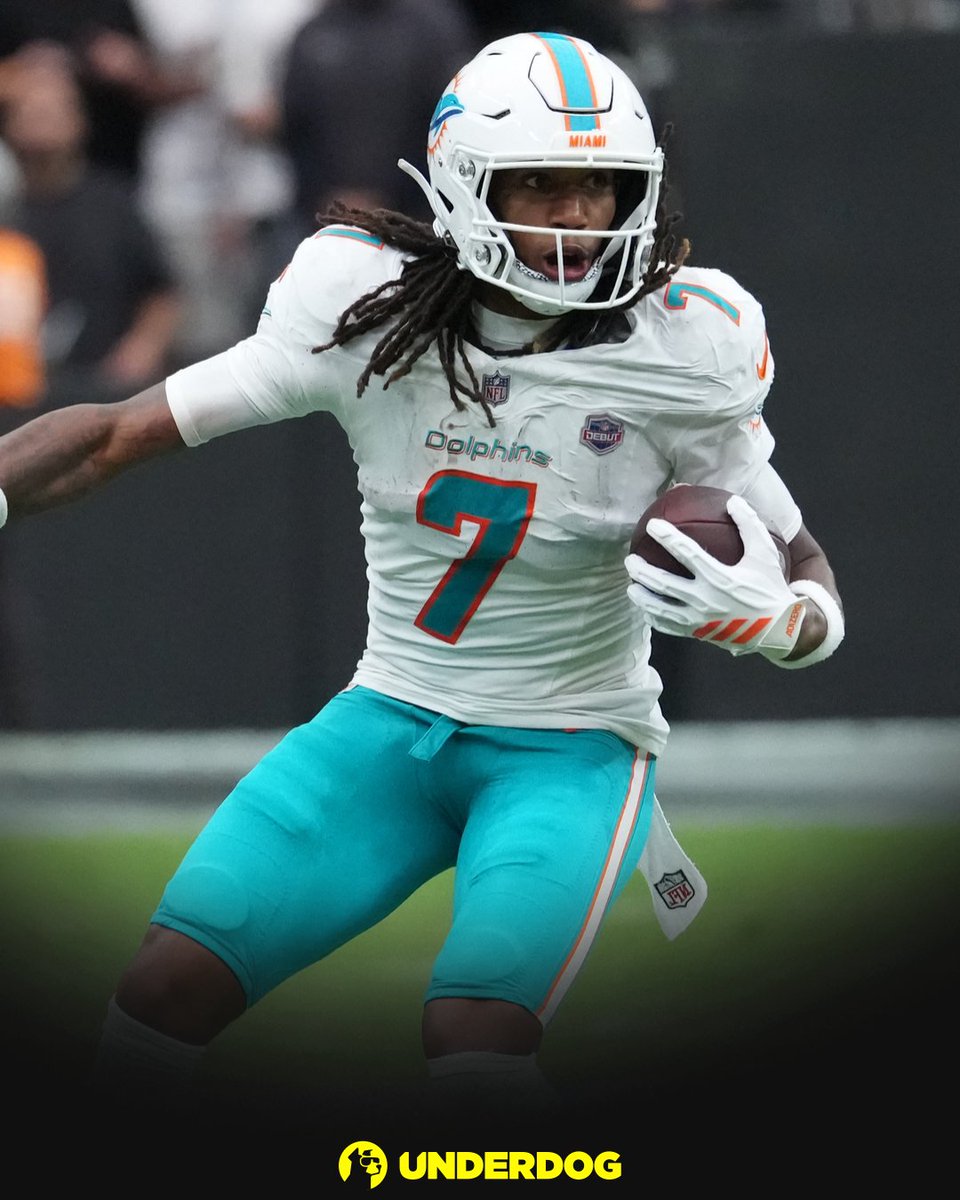 UnderdogNFL's tweet photo. Caleb Douglas in Week 1:

25.9% target share (1st among rookie WRs)
5 catches (1st)
94 yards (1st)
35 yards after catch (1st)

Most receiving yards in a debut since Puka Nacua (119). https://t.co/eWct7ifscU