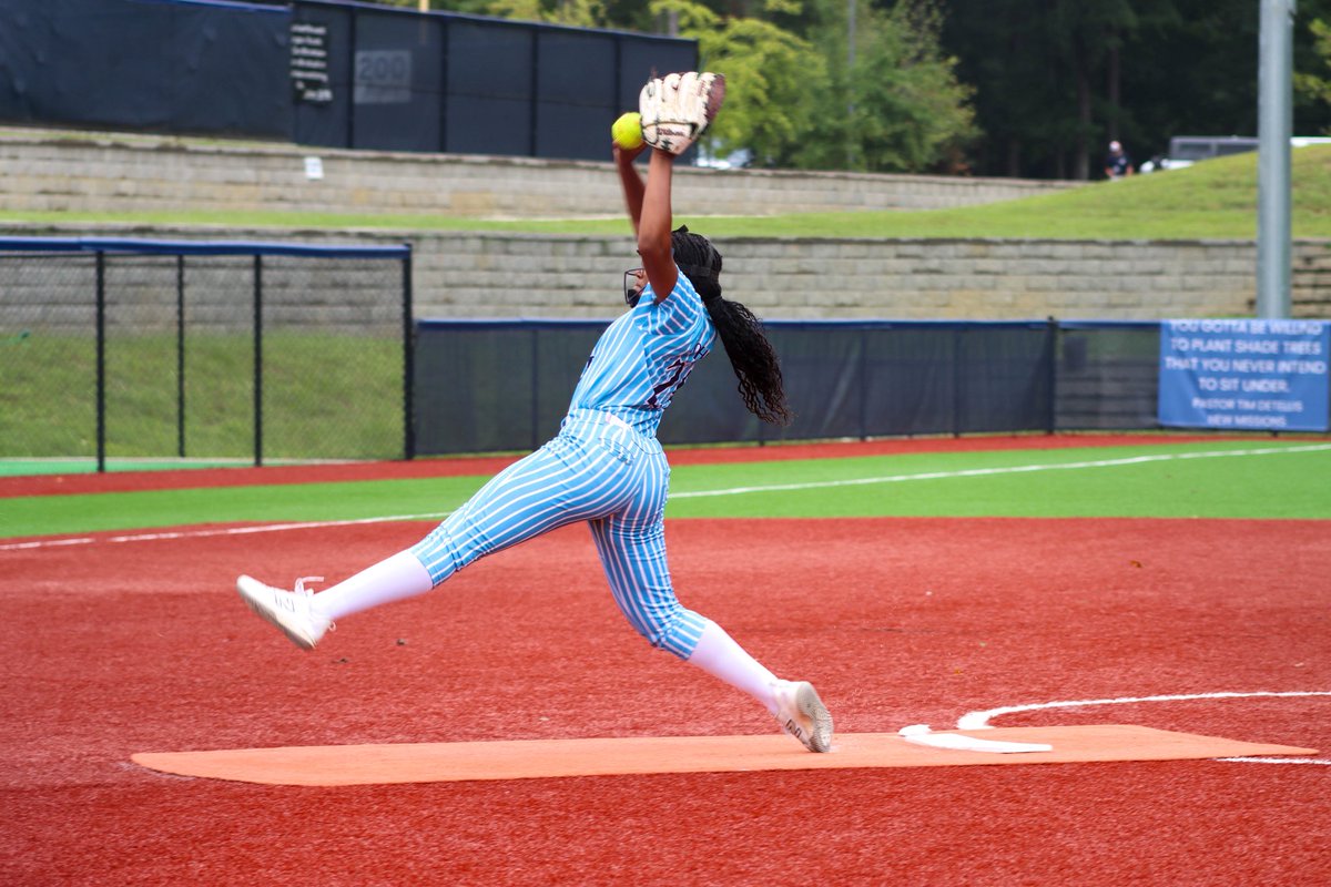 Lynnox25's tweet photo. Photos from yesterday’s formerly game win versus @StarzGold National 2031. Always a great time playing them! 

#LynnoxJohnson #ClassOf2032 #2032Softball #SoftballRecruiting #RHP #Pitcher https://t.co/9S8Cs8XUU0