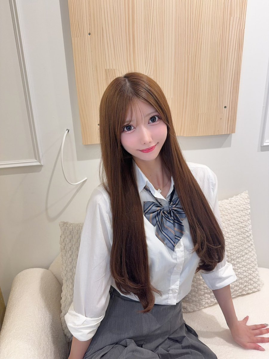 mihoko_08's tweet photo. 放課後遊び行こ？ https://t.co/Liusn6rruM