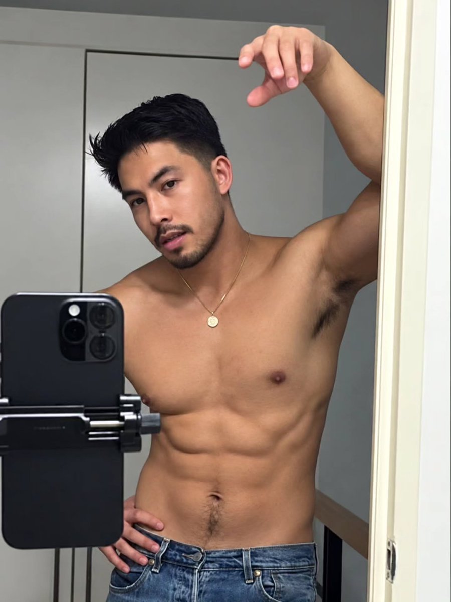 heillioes's tweet photo. ugh pakasarap naman TONY 🤤 https://t.co/1iyc7dnlUG