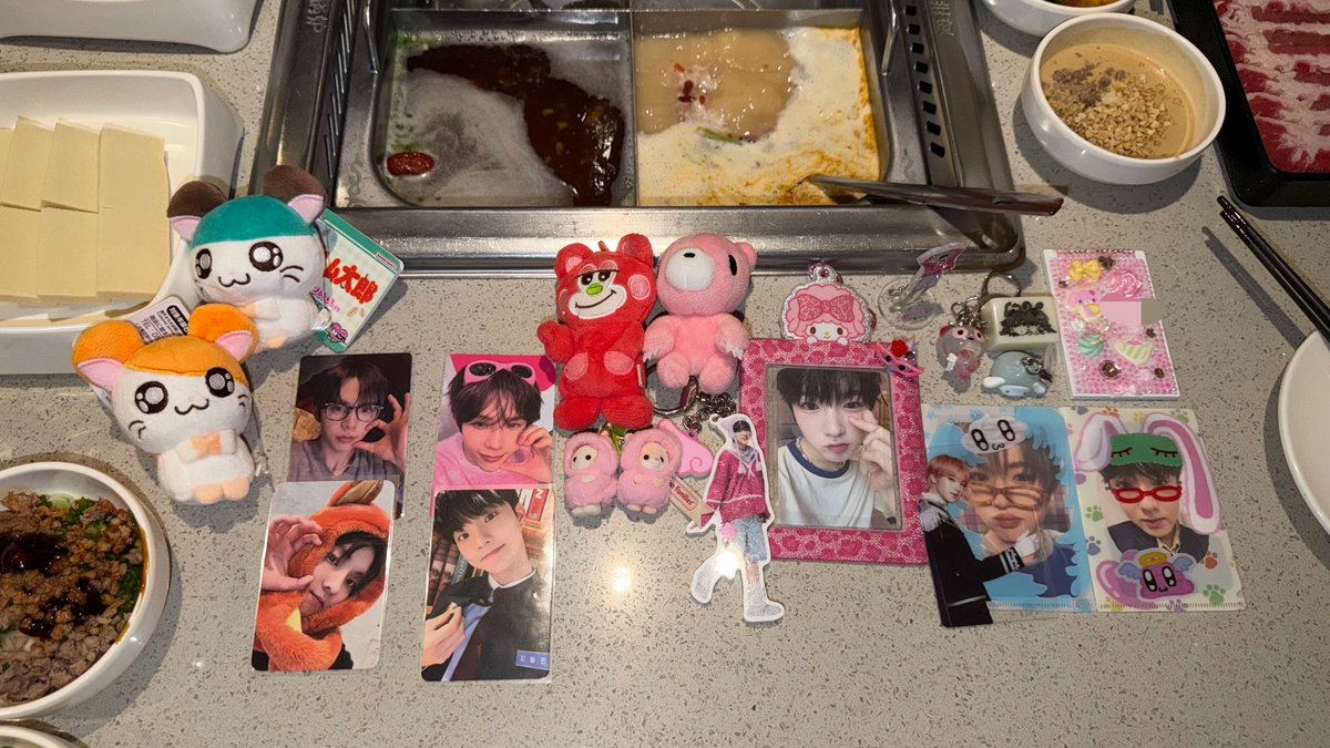 still_xoO's tweet photo. 어제 쇼핑데이 가졌고 미친사람마냥 돈을 씀😁💕💕 https://t.co/mTVwENdcIc