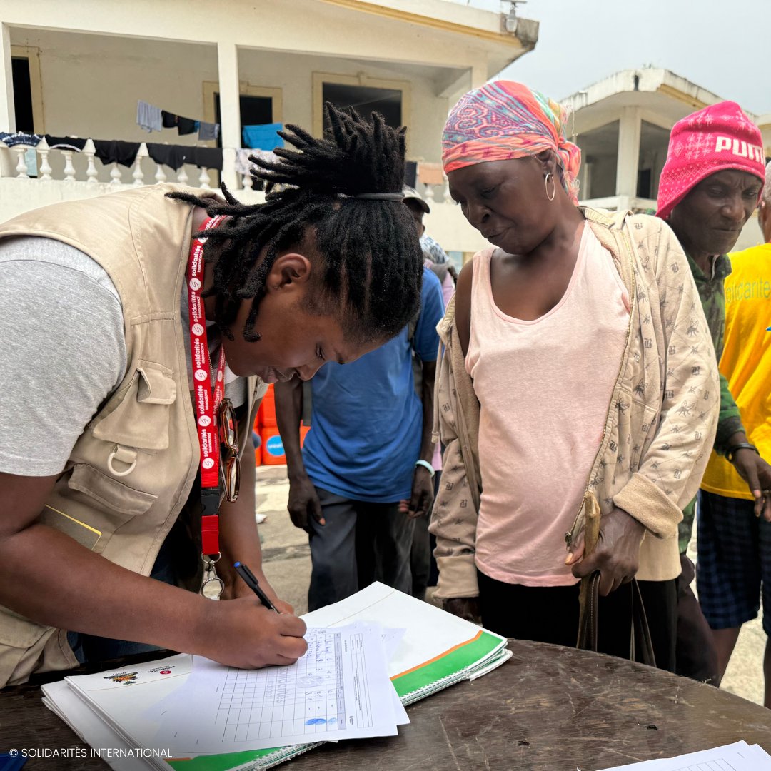 Solidarites_Int's tweet photo. Haïti : Urgence humanitaire à Kenscoff

Dans la nuit du 23 au 24 août 2026, une attaque armée a frappé Kenscoff, provoquant des pertes humaines, des enlèvements, des violences basées sur le genre et de nouveaux déplacements massifs de population. https://t.co/Drv4buGKI6