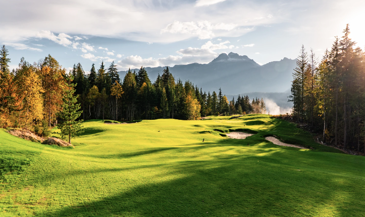 cdngolftraveler's tweet photo. Well, I’ve had a second look @CabotRevelstoke and I’m blown away. Architect Rod Whitman has built an alpine jewel sure to draw golfers from around the world to the #KootenayRockies when it opens next year. Yet another triumph for Canada’s #Cabot chain: https://t.co/ZFn13nqwLM https://t.co/ZZ7ArW199J