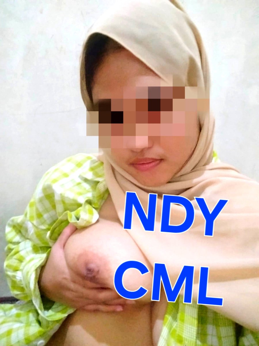 ndy112418's tweet photo. Buka semuanya ya
Yg mau fun tipis² ayo mlm ini bisa ffm janda+binor mumpung ada manusia ni datang ke kost..😅😅 https://t.co/WN3Vw341am