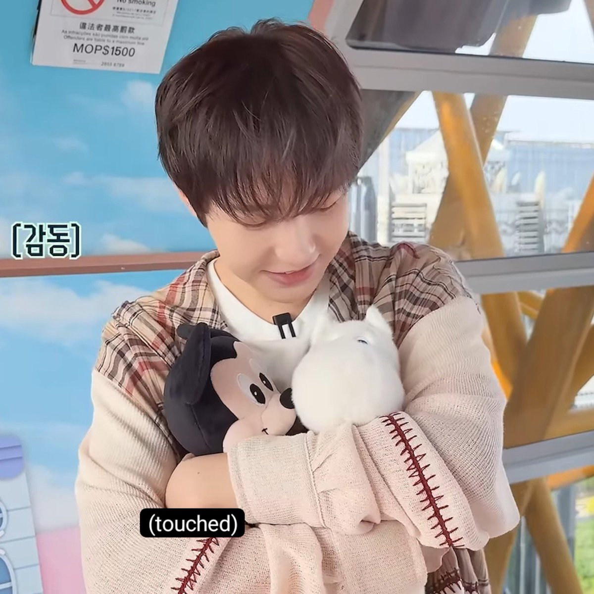 renjuncho's tweet photo. "never did i know, I'd ever do a collab with moomin"

im really so happy for you renjun. like imagine getting a project with your long time favorite character 🥹 https://t.co/Hz6i9Q0VfZ