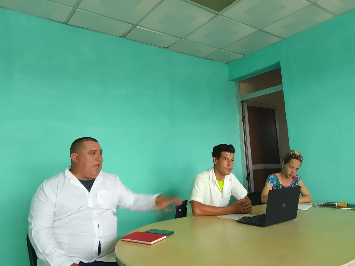 Dgsmjibacoa's tweet photo. 👉Se desarrolla Estrategia del Programa Materno Infantil del Policlínico "7 de noviembre", con la participación del Dr. Omar Ochoa Santiesteban,  Director General y miembros del Consejo de Dirección, la atención a las gestantes https://t.co/BtOVwher6b