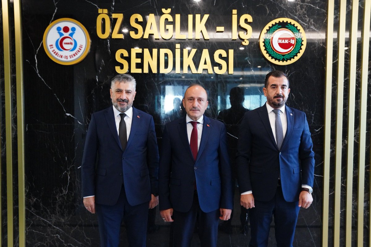 ozsagliksen's tweet photo. BAŞKAN SERT, ASH İZMİR İL MÜDÜRÜ KÖMÜRCÜOĞLU’NU AĞIRLADI

HAK-İŞ Genel Başkan Yardımcısı ve Genel Başkanımız Devlet Sert, Aile ve Sosyal Hizmetler İzmir İl Müdürü Abdullah Kömürcüoğlu’nu sendikamızda ağırladı.

⬇️
https://t.co/77kqkFppvL https://t.co/mRM1ZDWclj