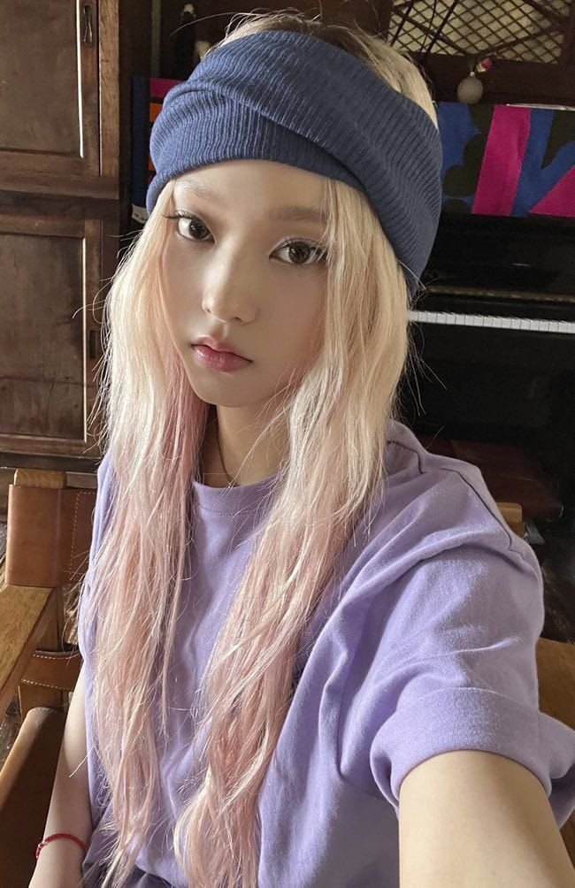 supershyuji's tweet photo. I think we don't talk enough about this hair color https://t.co/vTQ6ym0mpt