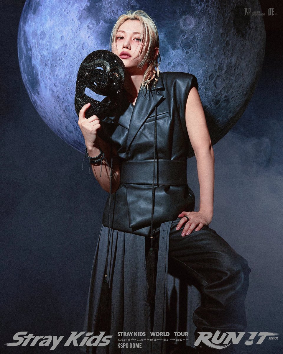 TheePopCore's tweet photo. Happy 26th Birthday to the extremely talented, handsome, sweet, kind, humble, gifted, cheerful, adorable, majestic, rapper, vocalist, dancer, performer, fashion icon, visual, all-rounder and lovable Felix of Stray Kids! https://t.co/cohX97P9H4