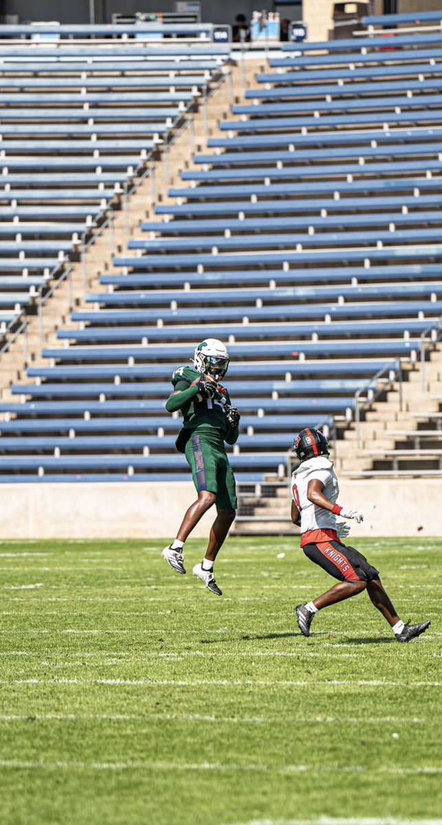 JaydenEarley2's tweet photo. Tied in the country second with 3 Picks 1 pick 6🩸 https://t.co/3PTksQnaet
