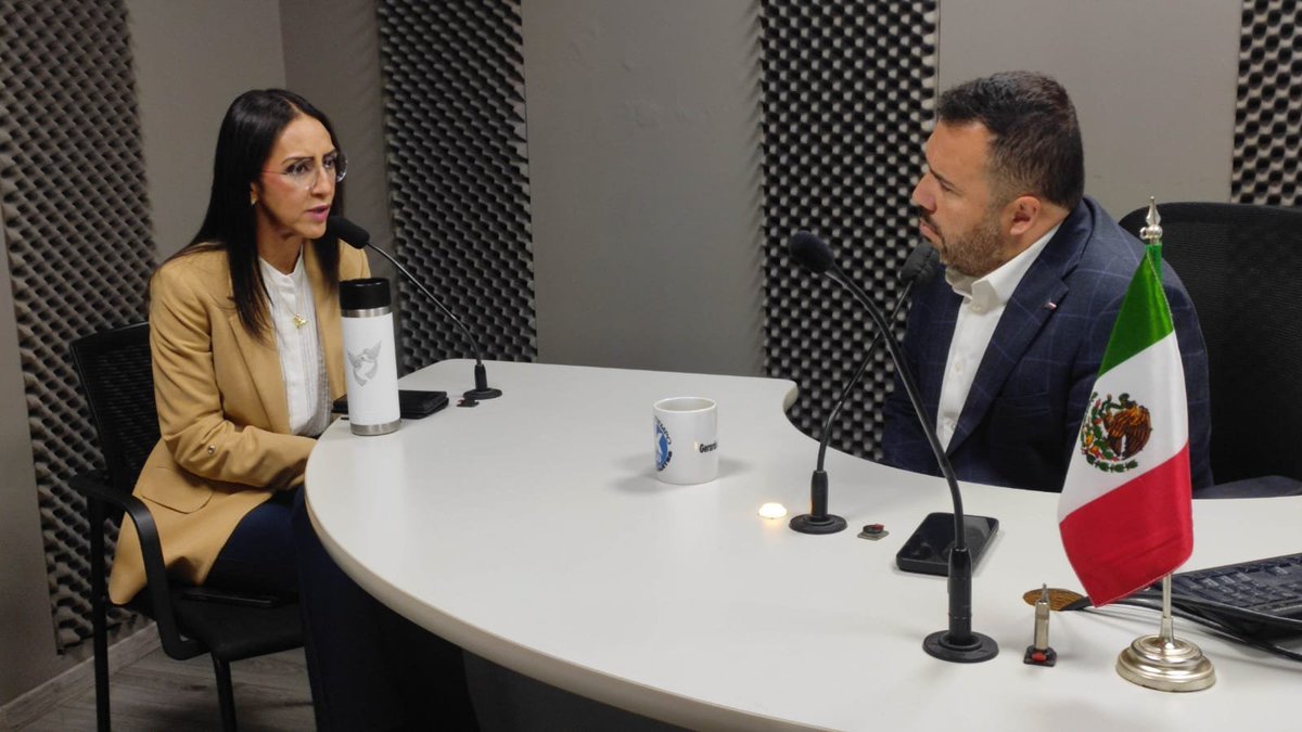 dk1250's tweet photo. En #LaEntrevista tuvimos a la presidenta municipal de Tlaquepaque @LauraImelPerezS que cuenta a @Gerardosedano los avances en seguridad, transporte y servicios que se han logrado para el municipio en este segundo año de gobierno, mujer #Incansable.
#RadioramadeOccidente https://t.co/SEUmSJG7l3