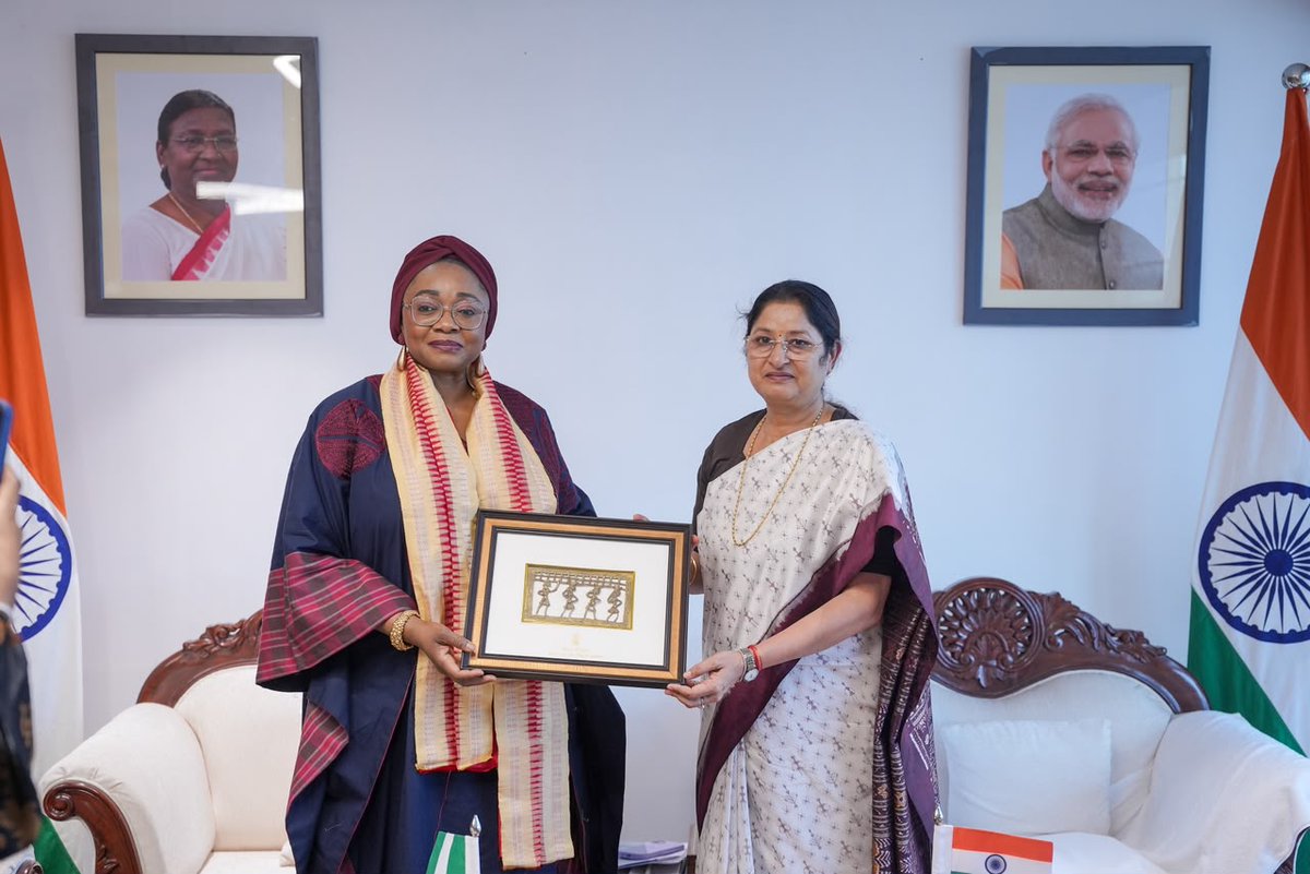 MinistryWCD tweet picture