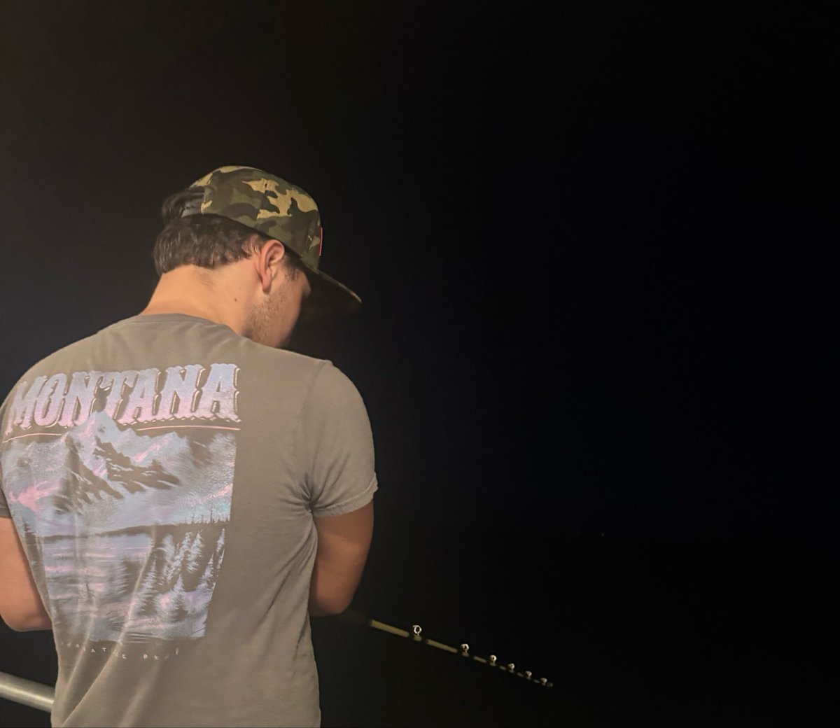 Ashfall1909's tweet photo. Caught snapper in marathon #floridakeys #island #fish #fishing #boat #food #dinner #sushi #meat #keylargo #marathon #fyp #caught #shark #sharks #fun #funny #happy #men #fisher #fisherman #FL #Florida https://t.co/cDWEAWIQ7T