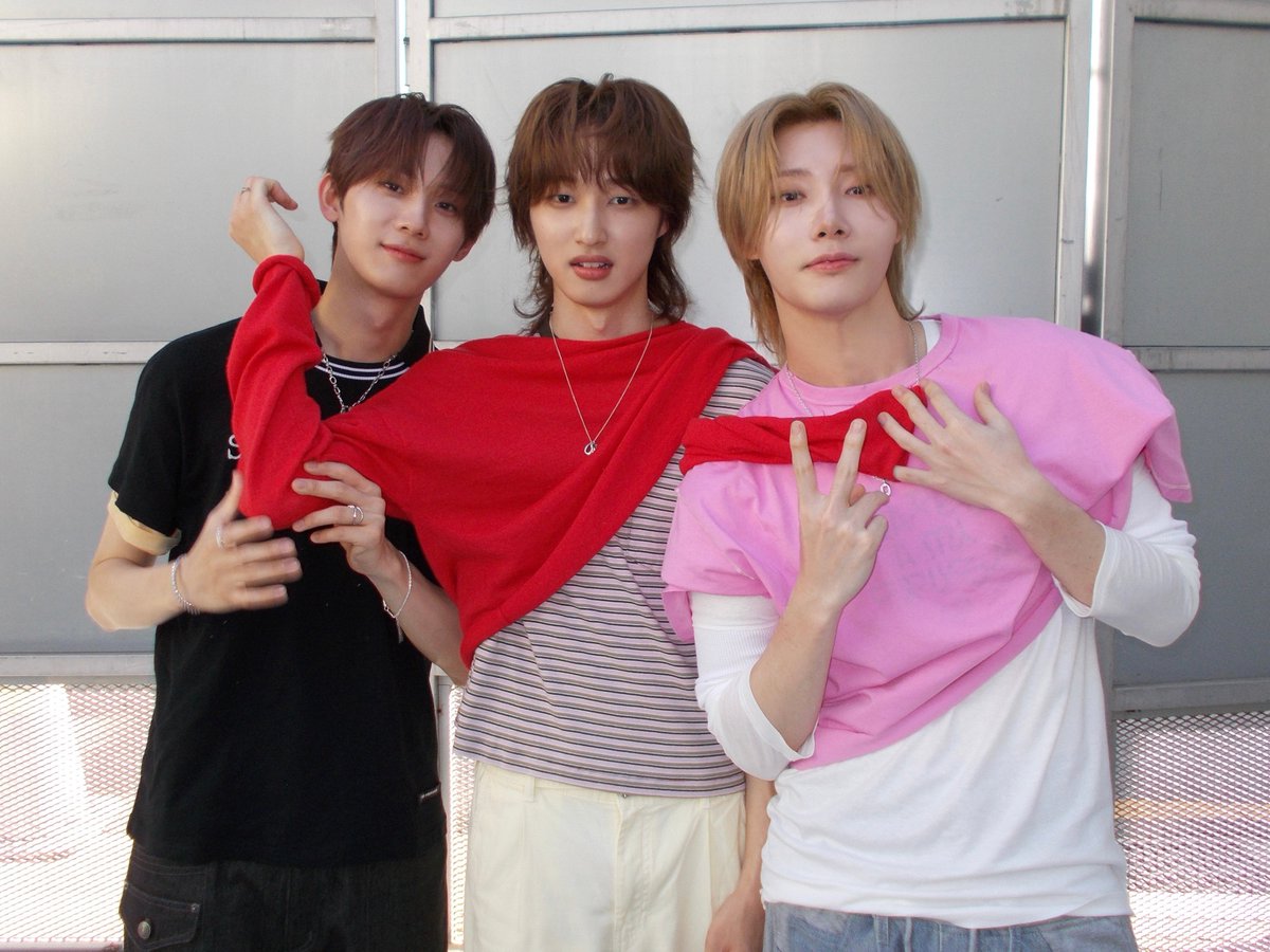 seperamore's tweet photo. 멋진척하묜머함 동생으로자란티엄청남 https://t.co/4zLIFmql4m