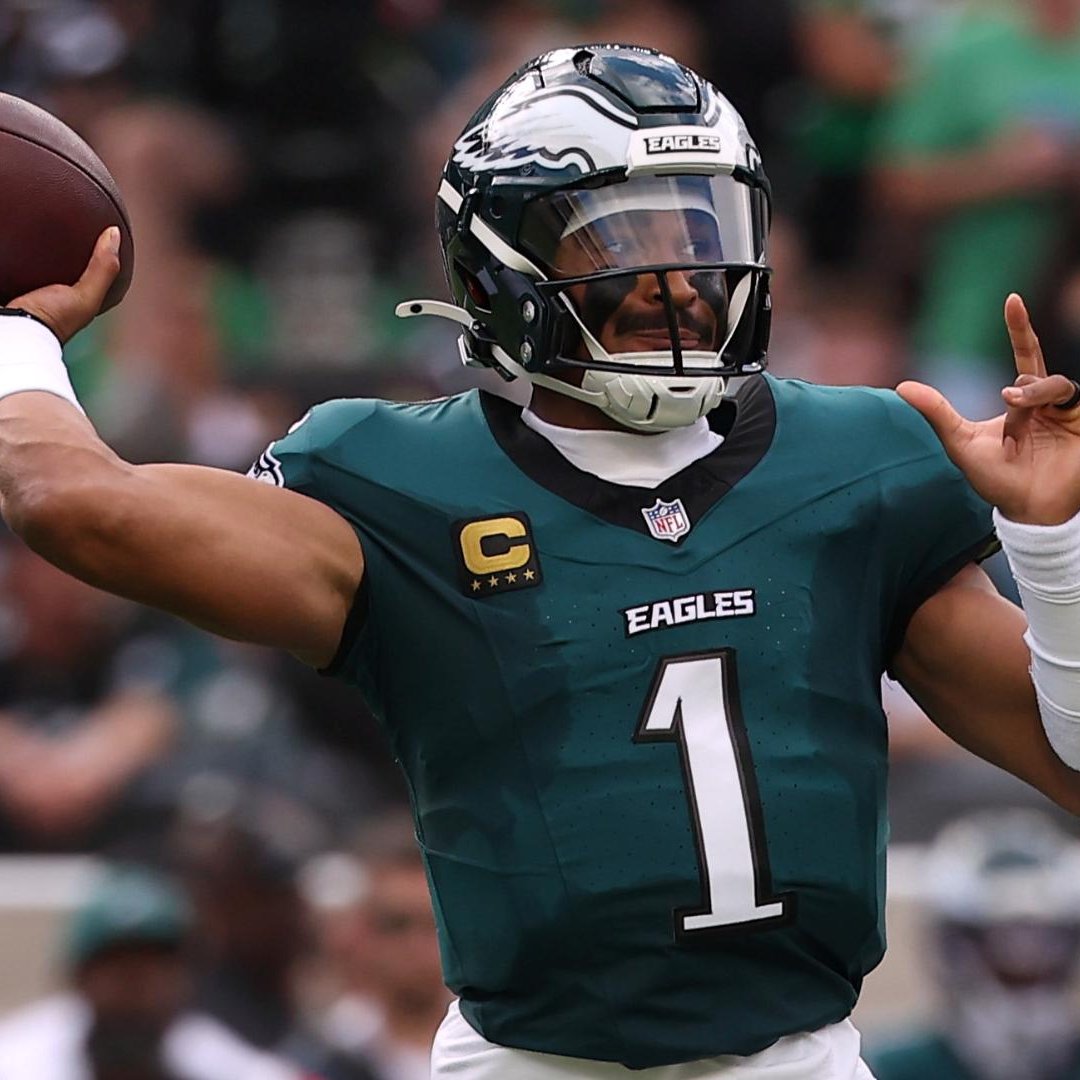 Chase_Senior's tweet photo. Jalen Hurts vs. Brian Flores last year:

19/23, 326 yards, 14.2 YPC, 3 TD/0 INT, 158.3 RTG

Jalen Hurts vs. Daronte Jones, a Brian Flores disciple yesterday: 

14/25, 203 yards, 8.1 YPC, 3 TD/0 INT, 122.2 RTG, 7 carries, 46 yards, 6.6 YPC

Will people give Hurts credit for playing elite vs. one of the most difficult schemes in the NFL that gives so many QB's fits? 

#Eagles
