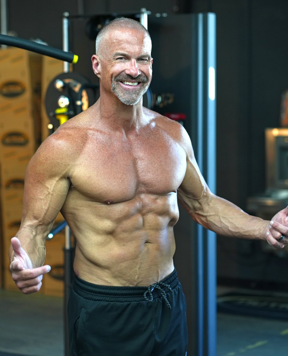 JayCampbell333's tweet photo. Most GLP-1 users are WRECKING their health by stripping away muscle &amp; staying “Skinny Fat”.

A few SMART ones like @degendocmd are going from 22.4%-13.1% body fat while gaining +14 lbs. of lean mass.

How?

Let me hand you the whole thing. NO GATEKEEPING! https://t.co/C2qKbKHIr7