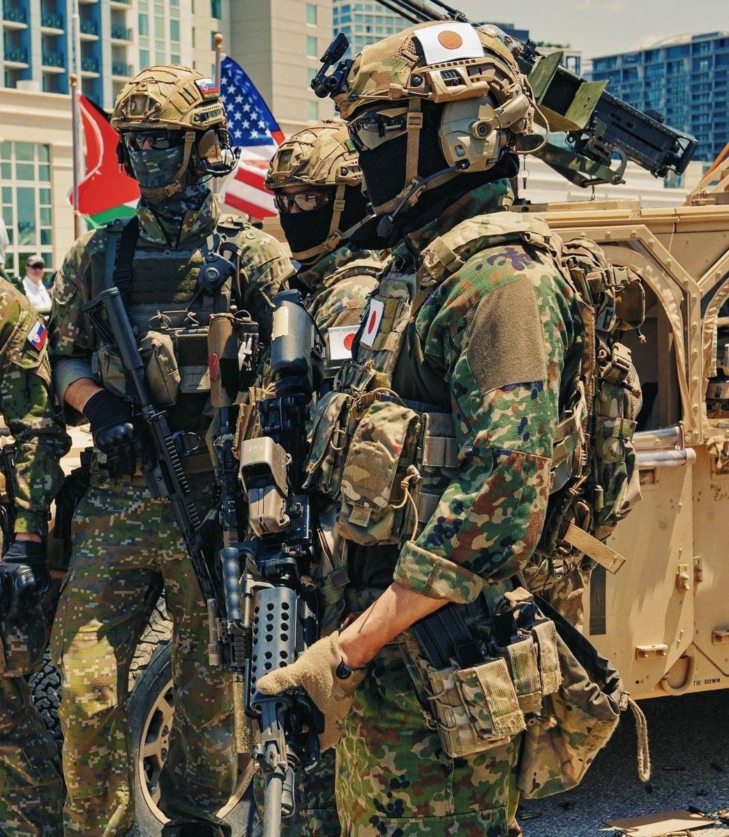 BenedictLynx's tweet photo. Japanese Special Forces Operators in real life. https://t.co/zDhP48qf2G