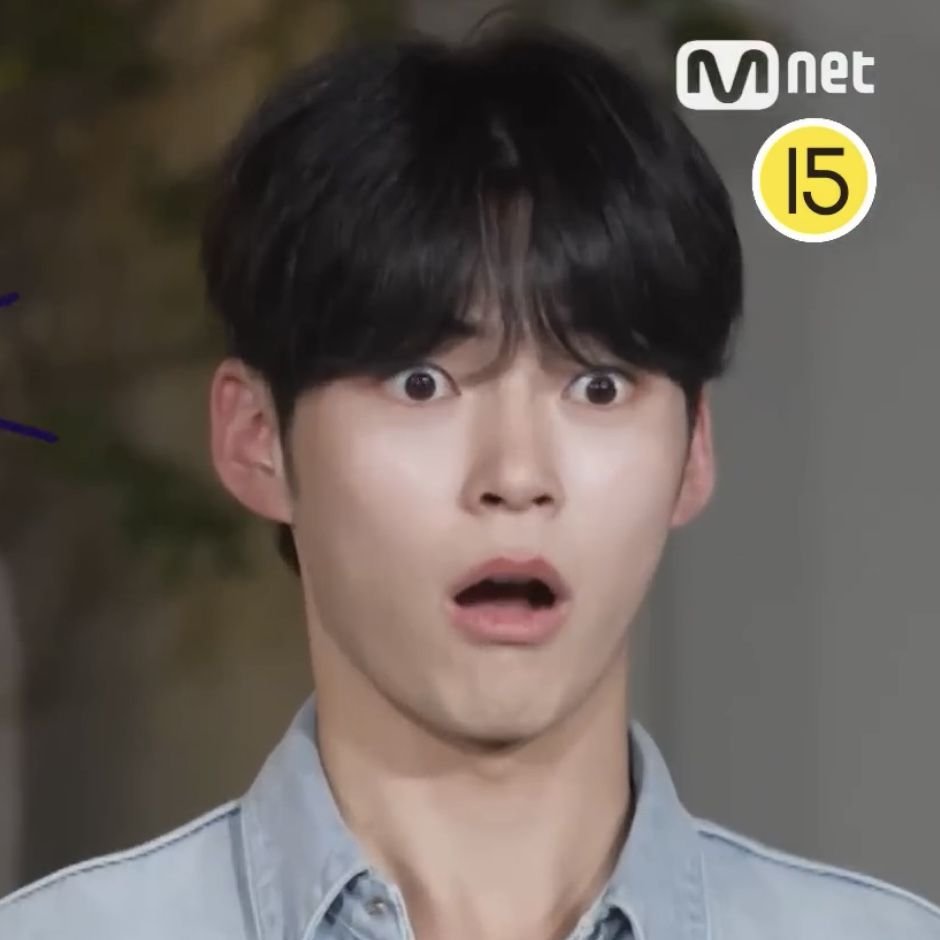 shbussy's tweet photo. 🧵a thread of sung hanbin being the personification of the emojis😯and ❓😯❓#aigooo #aigookiyowo #hanbiniekiyowo #mybabybin #sunghanbin #hanbin #hanbinkyeopta #imgoingtoeathim #what #yummy https://t.co/8nRggcVeIz